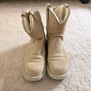 Ariat Fat Baby Women’s Size 9